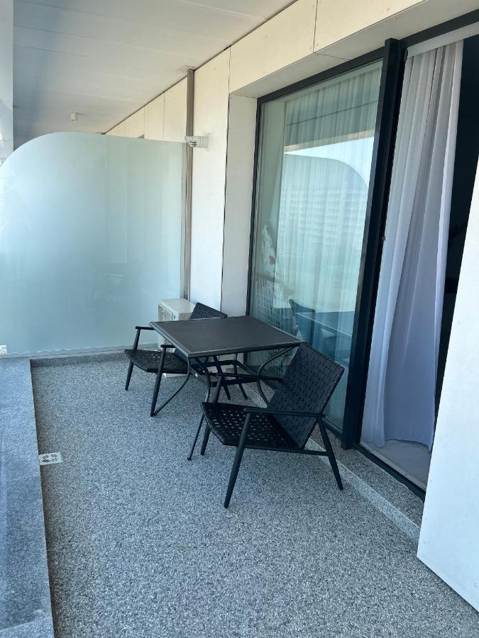 Studio Mamaia-Seaonbeach-By Mihaela Buitenkant foto